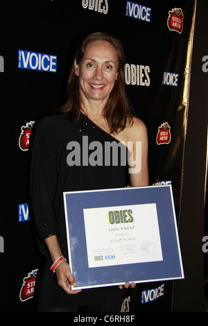 Laurie Metcalf participant à la 2010 Village Voice prix OBIE, honorant le meilleur de Broadway, qui s'est tenue au Webster Hall. New York Banque D'Images