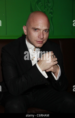 Michael Cerveris participant à la 2010 Village Voice prix OBIE, honorant le meilleur de Broadway, qui s'est tenue au Webster Hall. Nouveau Banque D'Images