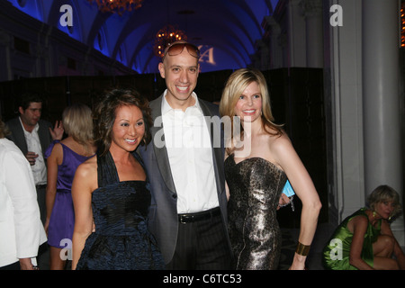 Alina Cho, Robert Verdi et Catherine Moellingering à la 32e Prix annuel de droit américain AAFA parrainé par l'American Banque D'Images