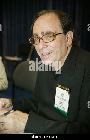 RL Stine BEA (Book Expo America) 2010 deux jours tenue à l'Jacob Javits Center New York City, Etats-Unis 0 27.05.10 Banque D'Images