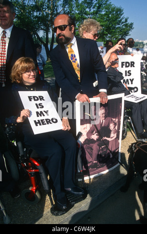 Une manifestation d'activistes handicapés lors de la cérémonie d'ouverture de la Franklin D. Roosevelt Memorial Banque D'Images