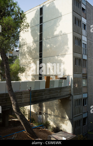 Les sans-abri des squatters dans les dortoirs de l'Université hébraïque abandonné s'attendent à ce que la police force l'expulsion. Jérusalem, Israël. 06/09/2011. Banque D'Images