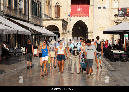 La rue principale de la vieille ville de Dubrovnik - Stradun. Banque D'Images