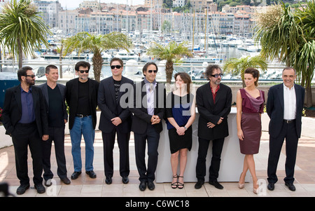 Giovanna Mezzogiorno, le président du jury Tim Burton et membre du jury 2010 Kate Beckinsale Cannes International Film Festival - Jour 1 Banque D'Images