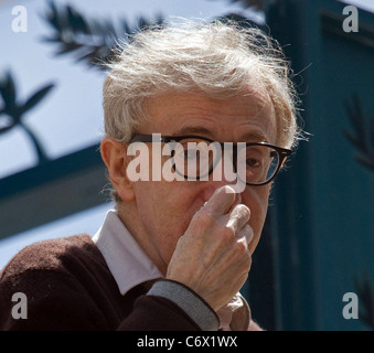 Woody Allen 2010 Cannes International Film Festival - Jour 3 - "Vous rencontrerez un Tall Dark Stranger' Arrivées - Cannes, France - Banque D'Images