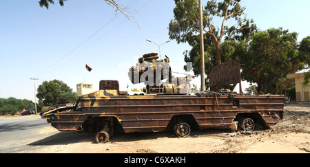 Une guerre civile entre l'armée de Kadhafi et de la transition de la Libye avec l'armée de soutien aérien de l'OTAN a commencé sur le 17 Mar Banque D'Images