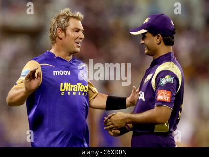 Kolkata Knight Riders Capitaine Sourav Ganguly et Rajasthan Royals Le Capitaine Shane Warne à l'Indian Premier League 3 Vingt20 Banque D'Images