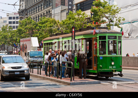 Rue voiture à Fisherman's Wharf sur Market Street, San Francisco, Californie, USA. JMH5210 Banque D'Images