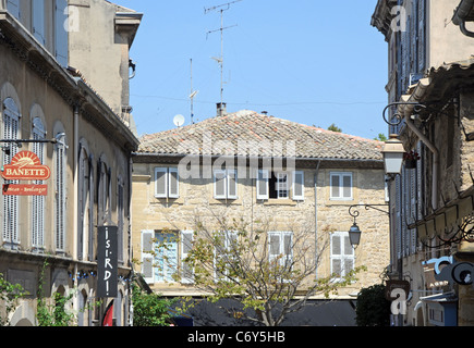 Vieux tenement houses à Lourmarin, Vaucluse en Provence, France Banque D'Images