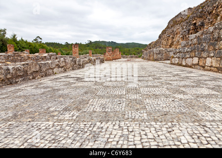 Mosaïques dans la chambre de la Villa Swastika à Conimbriga, le mieux conservé des ruines de la ville romaine au Portugal. Banque D'Images