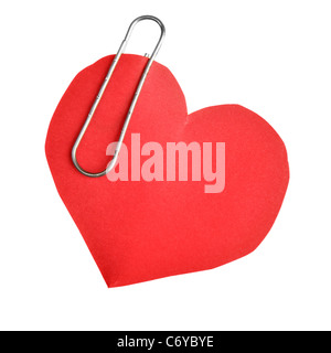 Coeur rouge papier avec clip isolé sur fond blanc Banque D'Images