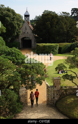 Les touristes visitant Beaulieu dans le Hampshire England UK un jour une attraction touristique Banque D'Images