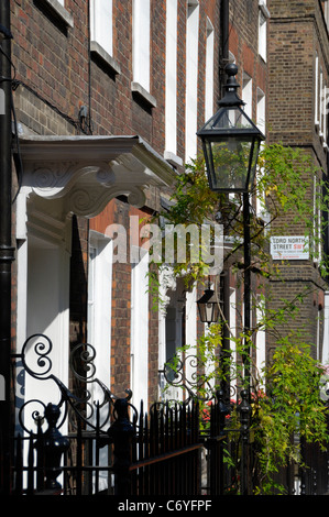 Maisons dans Smith Square, Westminster SW1, Londres, Angleterre Banque D'Images