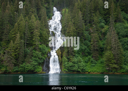 Un ruban en chute d'Endicott Arm, Frederick Sound, Alaska Banque D'Images