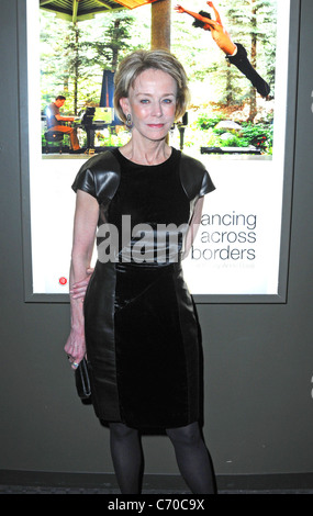 Anne basse, au New York premiere de 'Dancing au-delà des frontières", tenue à la SVA Theatre New York City, USA - 24.03.10 Banque D'Images