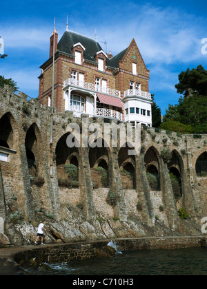 Villa Belle Assise près de la pointe de la Malouine, Dinard, Ille-et-Villaine, Bretagne, France Banque D'Images