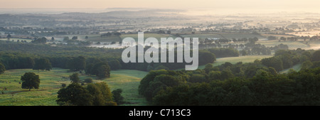 Vue depuis près de Castle Neroche dans les collines de Blackdown. Le Somerset. L'Angleterre. UK. Banque D'Images