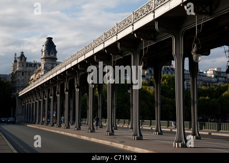 Pont de Bir Hakeim Pont de Paris, France Banque D'Images