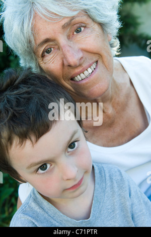 Grand-mère et petit-fils, portrait Banque D'Images