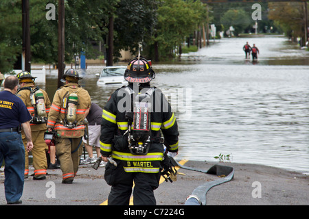 La rivière Passaic inondée après l'ouragan Irène a frappé le nord du New Jersey le 28 août 2011. Banque D'Images