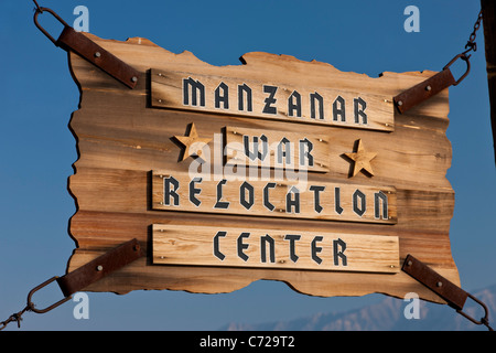 Panneau à l'entrée de Manzanar War Relocation Center, l'indépendance, en Californie, USA. JMH5302 Banque D'Images