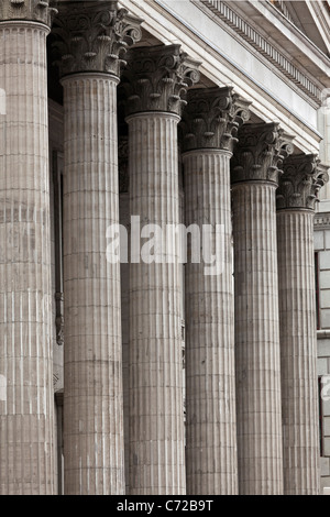 Canada,Québec,Montréal, Montréal, les colonnes de l'Édifice de la Banque de Montréal Banque D'Images