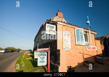 Un poisson et friterie à Salthouse sur la côte nord du comté de Norfolk, au Royaume-Uni. Banque D'Images