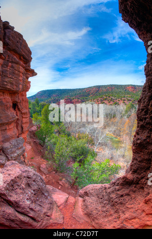 Falaises de Red Rock Oak Creek Banque D'Images