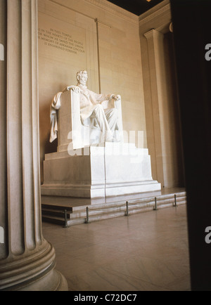 Statue d'Abraham Lincoln, le Lincoln Memorial, le West Potomac Park, Washington DC, États-Unis d'Amérique Banque D'Images