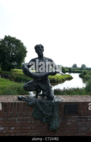 Statue du pêcheur de saumon, Gorinchem, Pays-Bas Banque D'Images