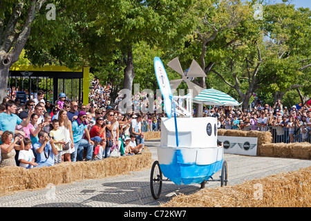 Red Bull race Soapboax Lisbonne 2011 / 2º Grande Prémio Red Bull - une corrida Mais Louca do Mundo Banque D'Images
