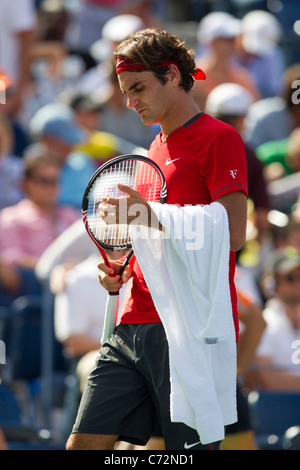 Roger Federer (SUI) qui se font concurrence sur les demi-finales à l'US Open de Tennis 2011. Banque D'Images