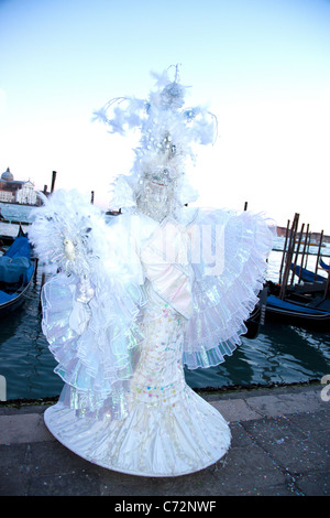 Personne en costume au cours de Carnivale 2011 à Venise Italie Banque D'Images