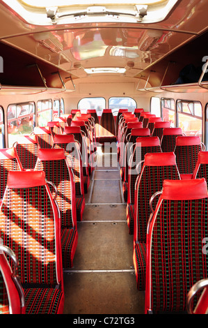 Intérieur de l'Autobus Vintage . Banque D'Images