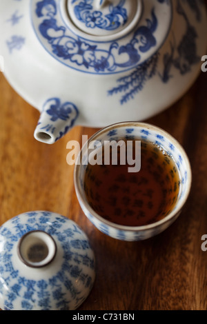 La pratique de boire du thé a une longue histoire en Chine. Certains classer en catégories, de thé blanc, vert, oolong et noirs Banque D'Images