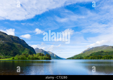 Loch Shiel tôt le matin, à partir de près de Glenfinnan Monument, Glenfinnan, Lochabar, Highlands, Scotland, UK Banque D'Images