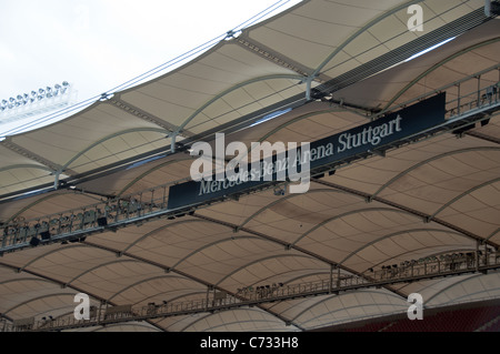 Le VfB Stuttgart, l'équipe de soccer, présenter leur stade rénové "Mercedes-Benz Arena" pendant l'événement "Neckarpark-Fest" Banque D'Images