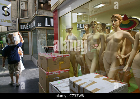 Mannequin de vitrine, mannequin, Passage du Caire, domaine de la fenêtre de commodes, 2ieme arrondissement, Paris France Banque D'Images