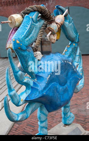 Le crabe bleu à Henderson's Wharf à Fells Point, Baltimore Maryland USA Banque D'Images