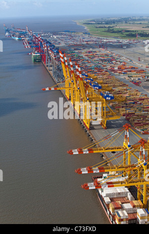 Vue aérienne, port à conteneurs, Bremerhaven, Basse-Saxe, Allemagne Banque D'Images