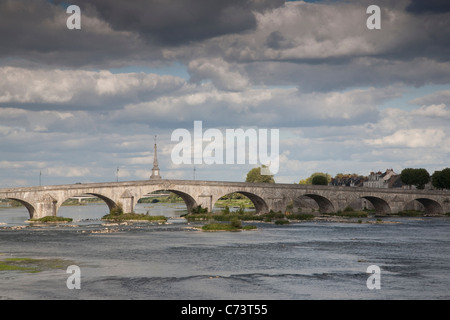 Pont Jacques Gabriel Pont, Loire, Blois, France, Europe Banque D'Images