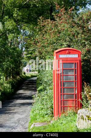 Téléphone fort sur la piste de St Bartholomew's Church à Loweswater, Parc National de Lake District, Cumbria Banque D'Images