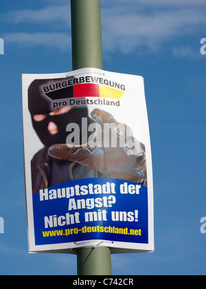 Affiche électorale de partis politiques par pro Allemagne mouvement citoyen parti à Berlin Allemagne avant les élections le 18 septembre 2011 Banque D'Images