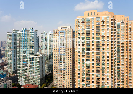 Les immeubles à appartements dans le centre de Shanghai, Shanghai, Chine Banque D'Images