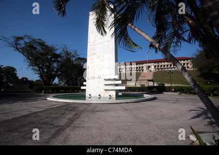 Goethals monument mémorial à l'immeuble de l'Administration du canal de Panama, Panama City. Banque D'Images