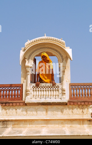 Femme locale Junagarh Fort Bikaner Rajasthan Inde Banque D'Images