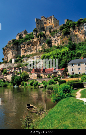 La France, le Périgord : Vue de Beynac et Cazenac et château de Beynac Banque D'Images