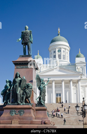 La cathédrale luthérienne de style néoclassique blanc, Tuomiokirkko, conçu par Carl Ludvig Engel, achevée en 1852, Helsinki, Finlande Banque D'Images