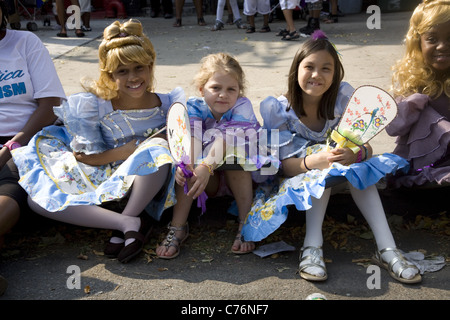 2011 ; West Indian/Caraïbes Kiddies Parade, Crown Heights, Brooklyn, New York. Banque D'Images