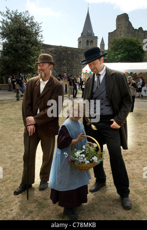 KENT ; Rochester ; DICKENS FESTIVAL ; les habitants vêtus de costumes d'DICKENS Banque D'Images